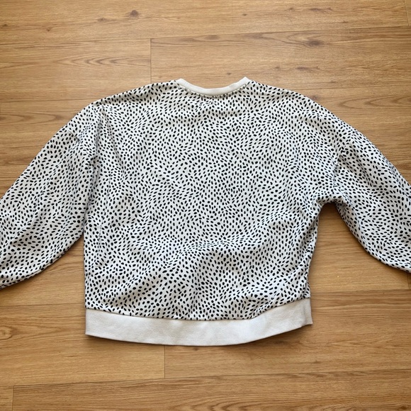 Calia by Carrie Underwood confetti print crewneck sweatshirt. - Picture 3 of 3